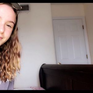 Meet your Posher, Izabel